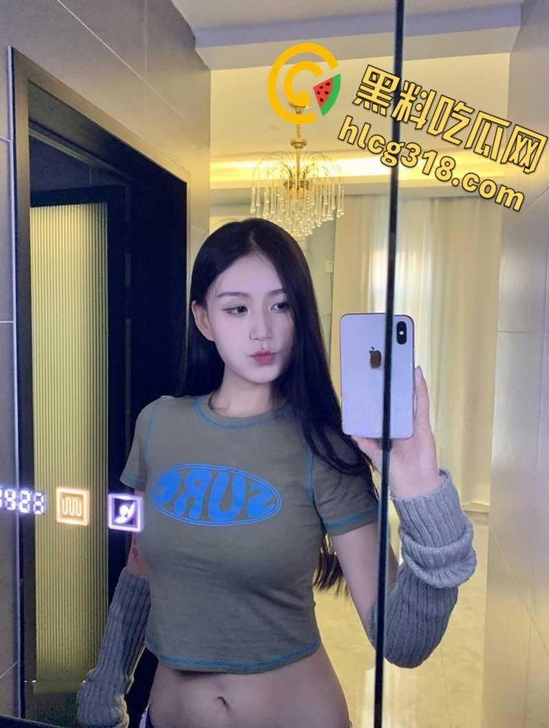 推特童颜美乳【为主而生】，清纯校园嫩妹，没想到有一对大奶子，翘臀被各种姿势无套内射！-2