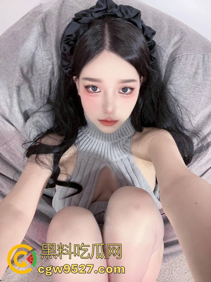 顶级身材御姐【欲梦子】,颜值绝美性感尤物,半裸穿搭展示白虎嫩穴,双腿岔开实录真的太诱惑了!-1