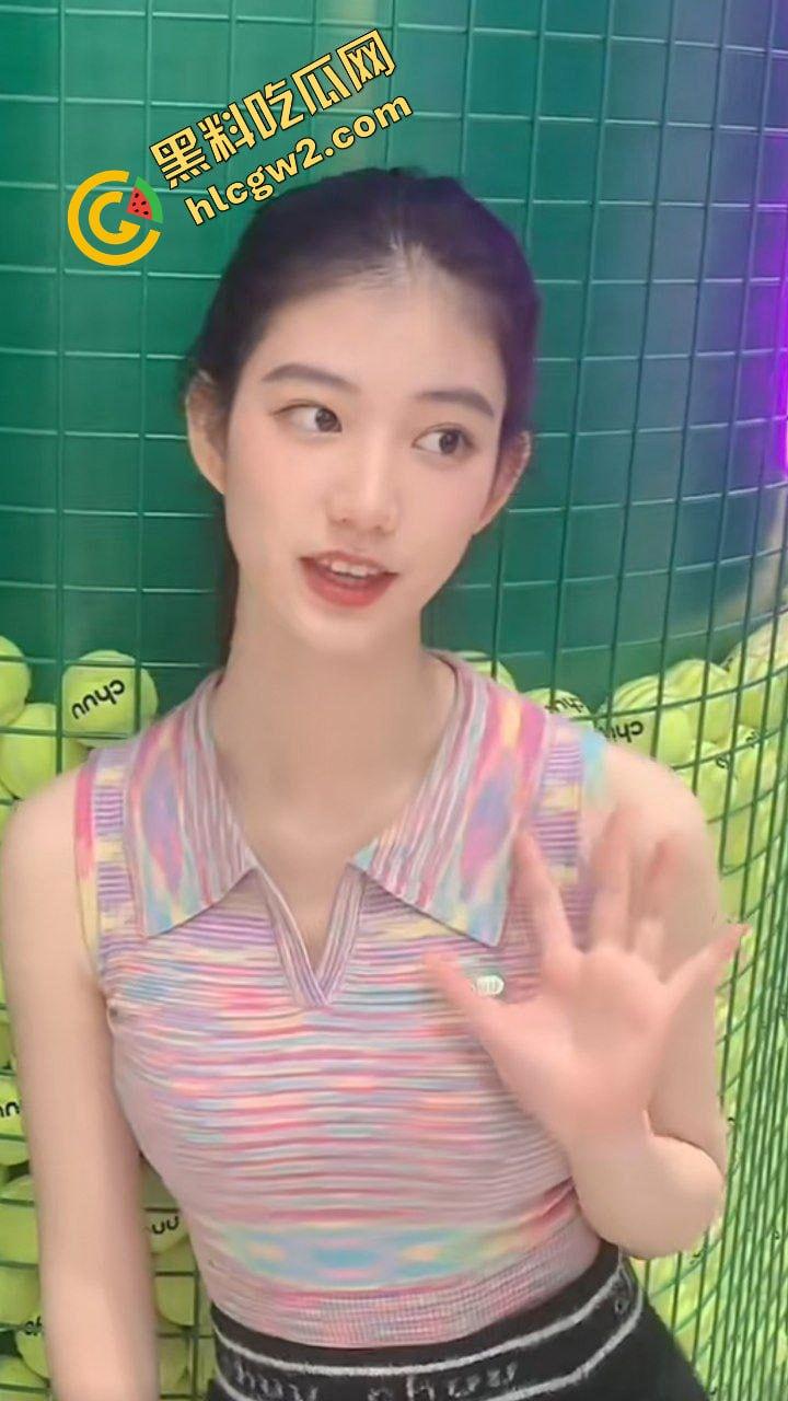 武汉音乐学院反差婊大四网红『煜佳是我』早期与校内富哥酒店激情骑乘!独家曝光流出!-4