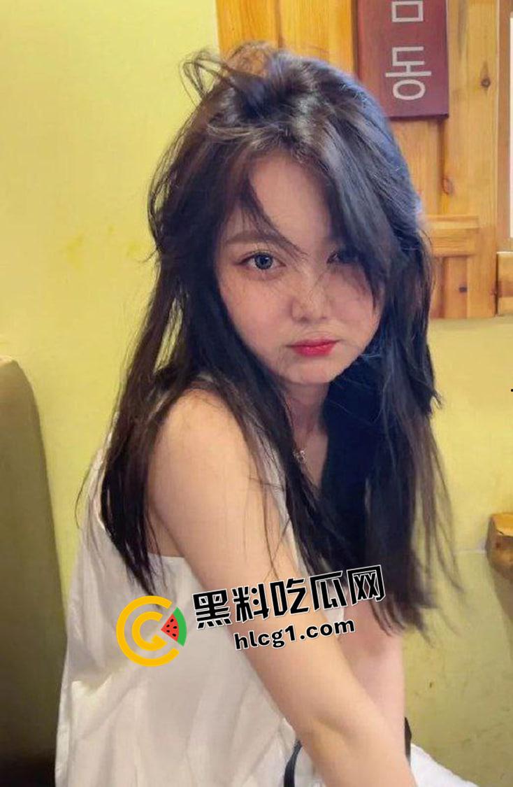 探花女主都能开?99年美女【李思瑶】下海 被实名吐槽大黑逼 我看这也不黑啊-3