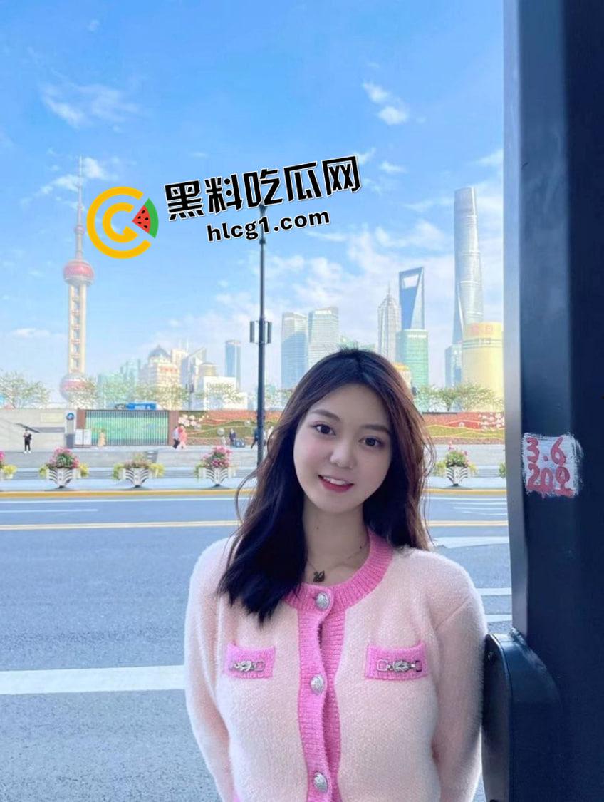 探花女主都能开?99年美女【李思瑶】下海 被实名吐槽大黑逼 我看这也不黑啊-8