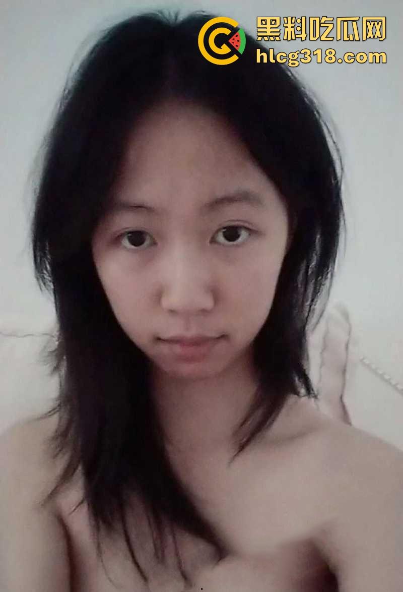 山东烟台学生妹【邓睿熙】18岁极品反差少女软件约炮，掰穴揉搓淫骚自慰勾引炮友，咋这么浪！-5