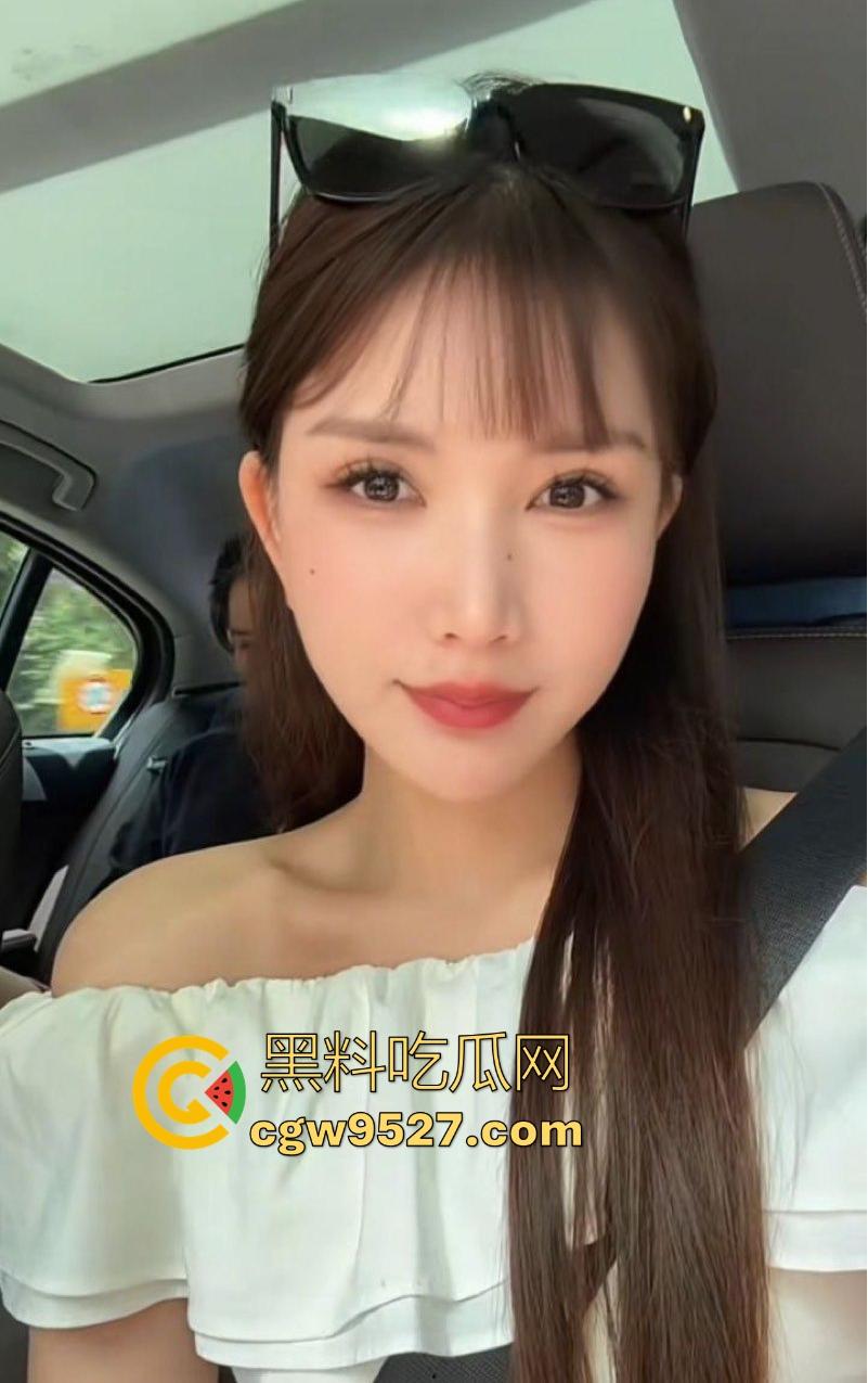 河南淫骚熟女人妻【林默莉】偷情小三被老公抓包，丈夫怒曝激情做爱视频，让我们见识到她不一样的一面！-2