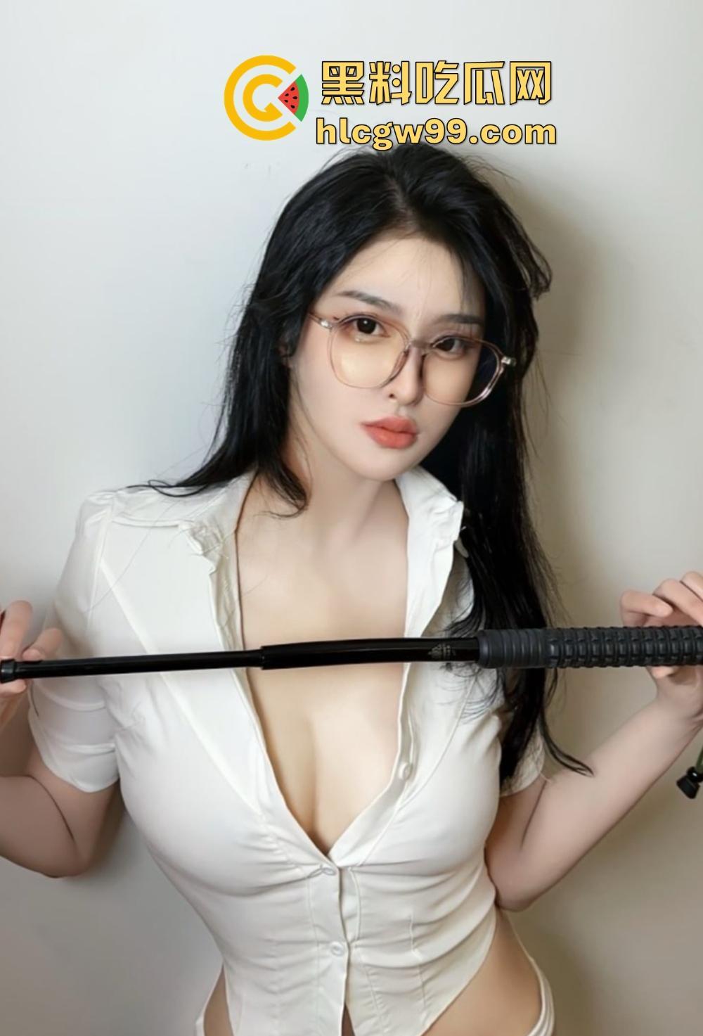 杭州名媛【莎莎】曝光,细腰丰乳肥臀奶子又白又大,富哥专用精盆,联动闺蜜被金主调教啪啪!-4