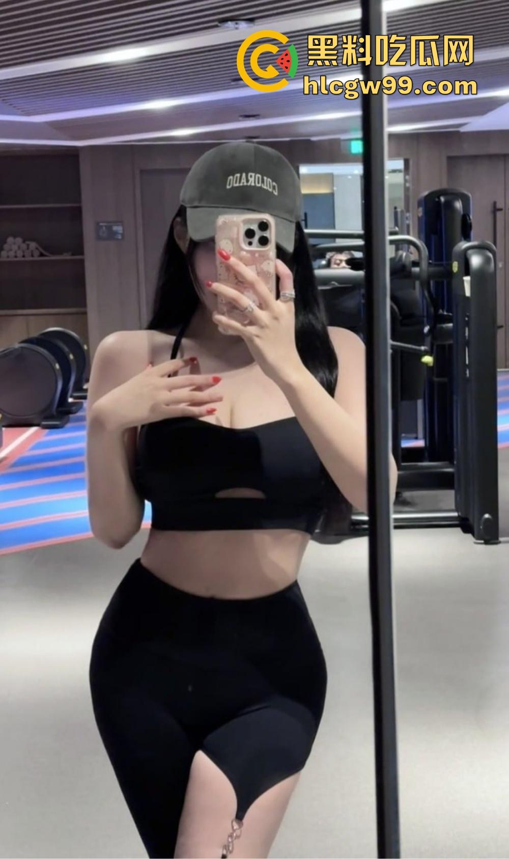 杭州名媛【莎莎】曝光,细腰丰乳肥臀奶子又白又大,富哥专用精盆,联动闺蜜被金主调教啪啪!-11