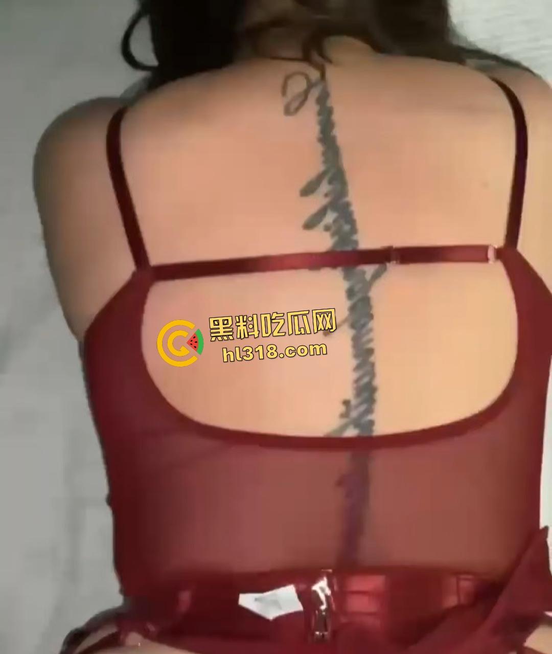 极品肉感御姐吊钟巨乳疯狂抖动,大乳晕勾魂自慰,后入狂操骚逼淫汁四溅!-7