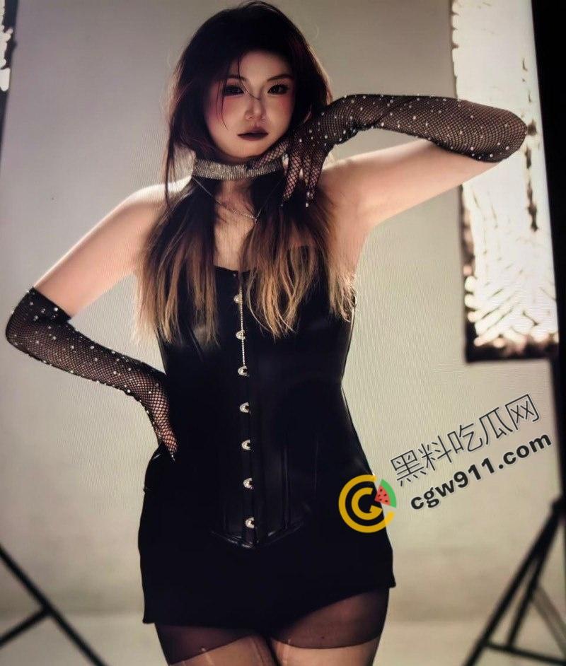 河南新婚夫妻热辣自拍视频泄露！大奶人妻淫水狂喷，骚穴口活绝顶，诱惑不断，让人心动-11