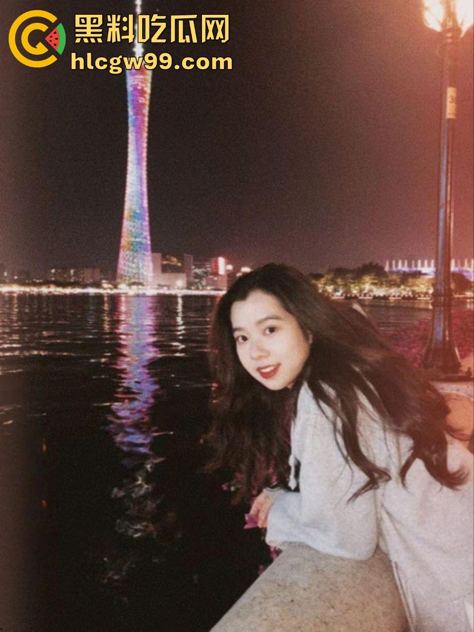 重庆OL女职员【林薇俞】职场精英变主人的反差母狗,露脸调教照疯传,骚货反差是玩的明明白白!-3