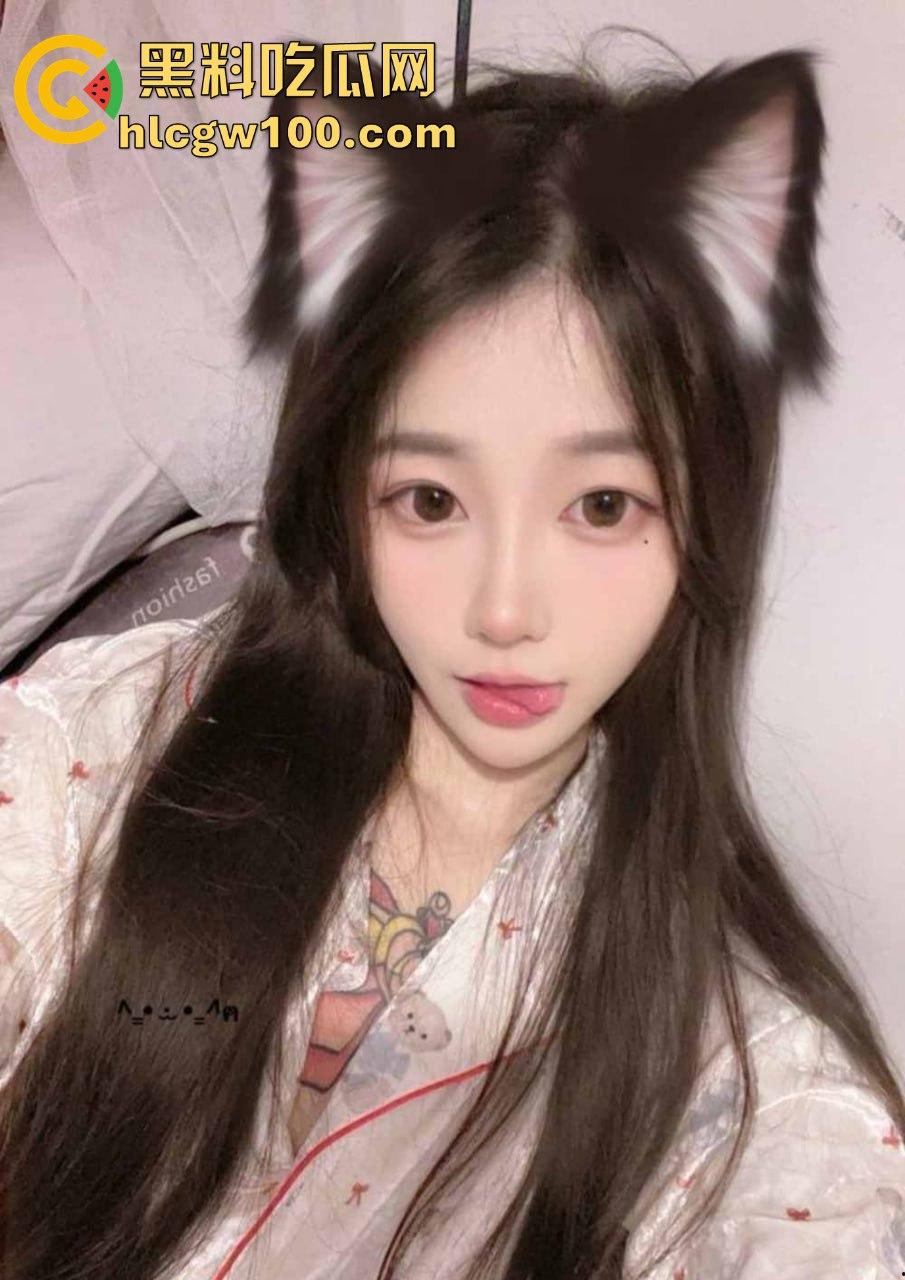 微博快手00后小美女【喜欢小羊Z】自拍翻车！网络女神私下骚到骨子里，不雅照曝光，就喜欢看网络骚鸡！-7