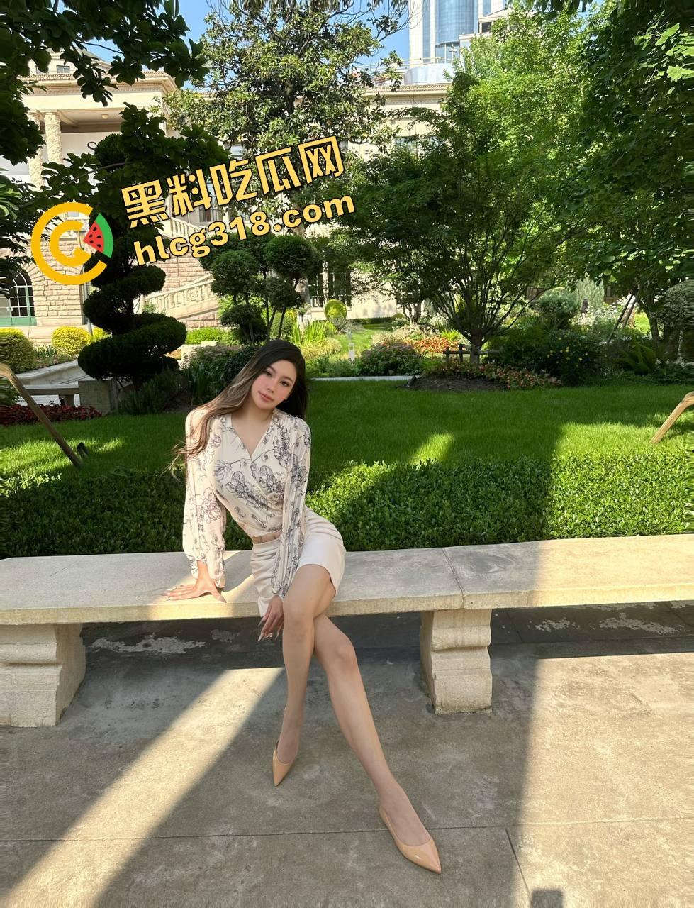 刚睡醒就被骑,表嫂穿着内裤坐上来,这开门见山姿势配上晨勃真的安逸,干完她还紧紧抱着我不撒手!-2