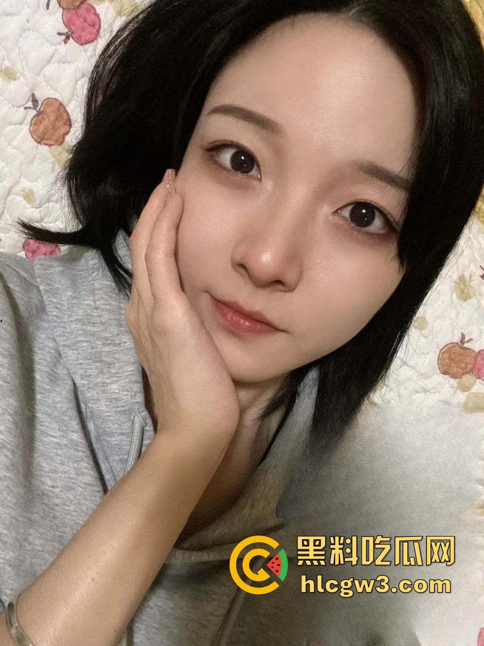 师大女研究生【范姬】高冷外表藏着骚浪灵魂,最爱被后入,叫声浪到骨子里!-1