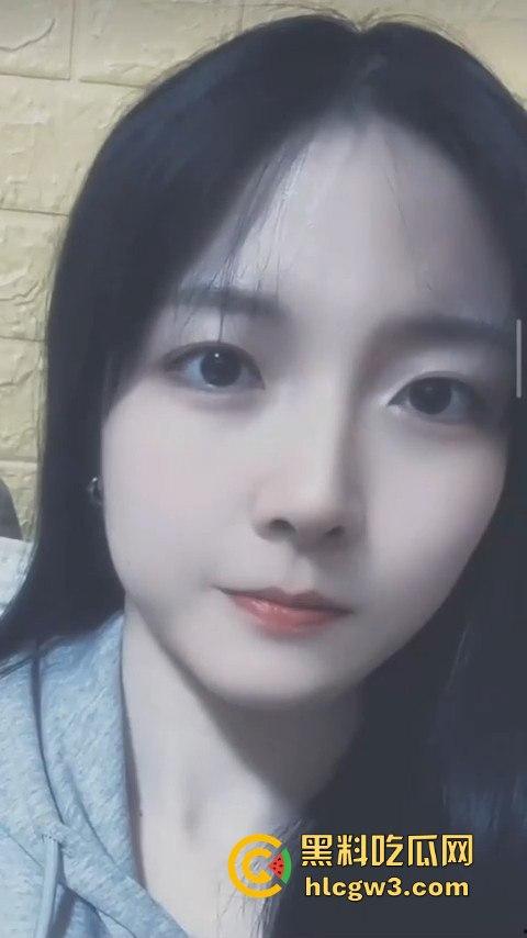 师大女研究生【范姬】高冷外表藏着骚浪灵魂,最爱被后入,叫声浪到骨子里!-3