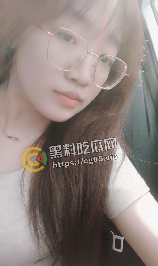 重庆涪陵区母狗何雯婕 被金主爸爸包养网调  去外面偷吃被金主发现将其曝光-11