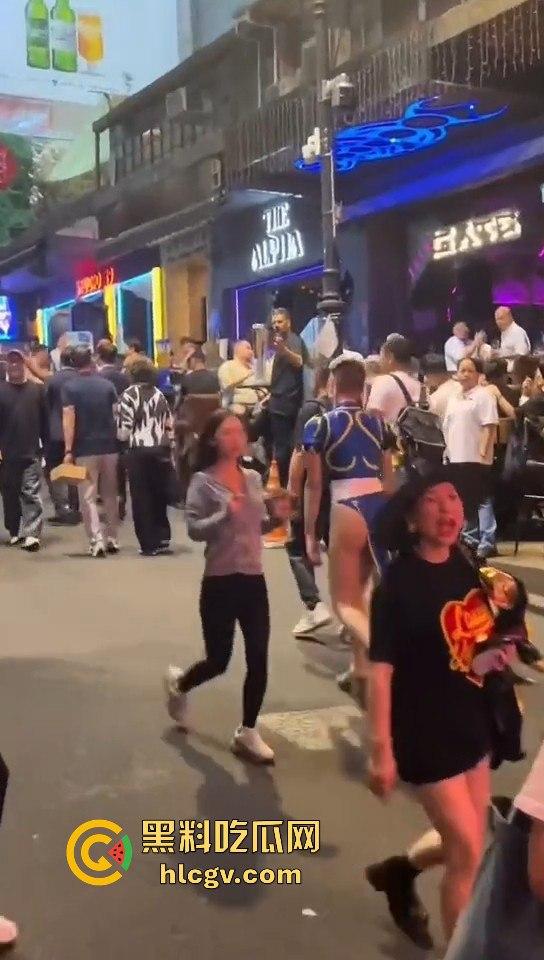 香港兰桂坊万圣节骚翻全场！骚逼骚鸡骚男齐聚，堪称老外的炮窝！-10