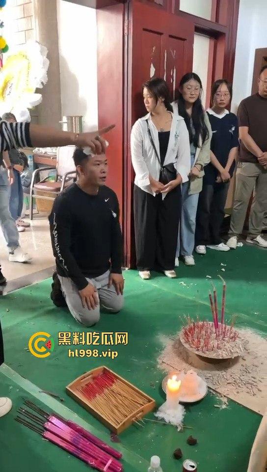 德宏芒市渣男出轨逼死正妻!小三嚣张至极不亏是婊子养的,老公连伤心都没有!-14