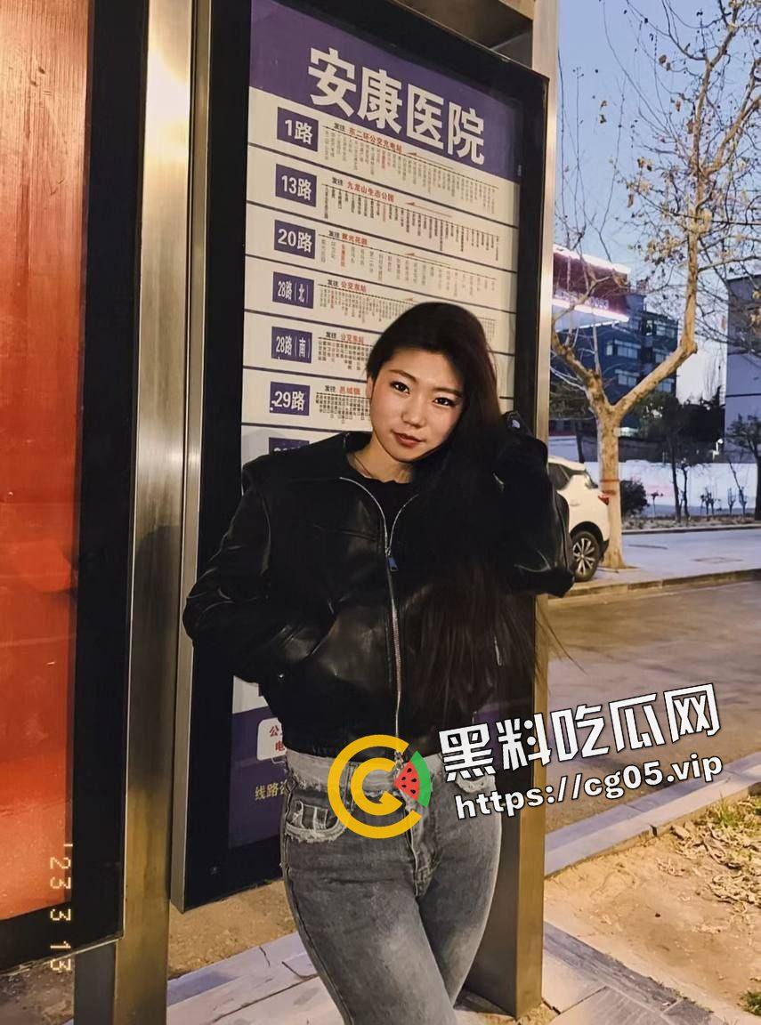 邯郸K8会所坐台小姐 有男朋友还私下约富二代玩调教 视频全是正脸还不承认 被男友曝光-3