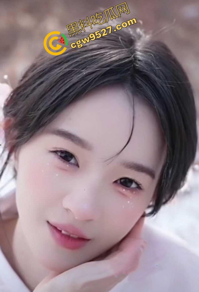 安徽校花王欣钰的淫荡人生:拜金女变为金主性奴,酒店啪啪淫荡做爱,求射脸上护肤-3