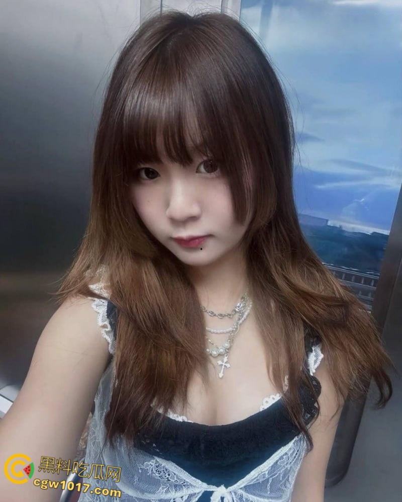 香港大学生【郑怡宣】露脸口交深喉舔屌,男友无套猛干高潮颜射,肉棒狂插G点!-3