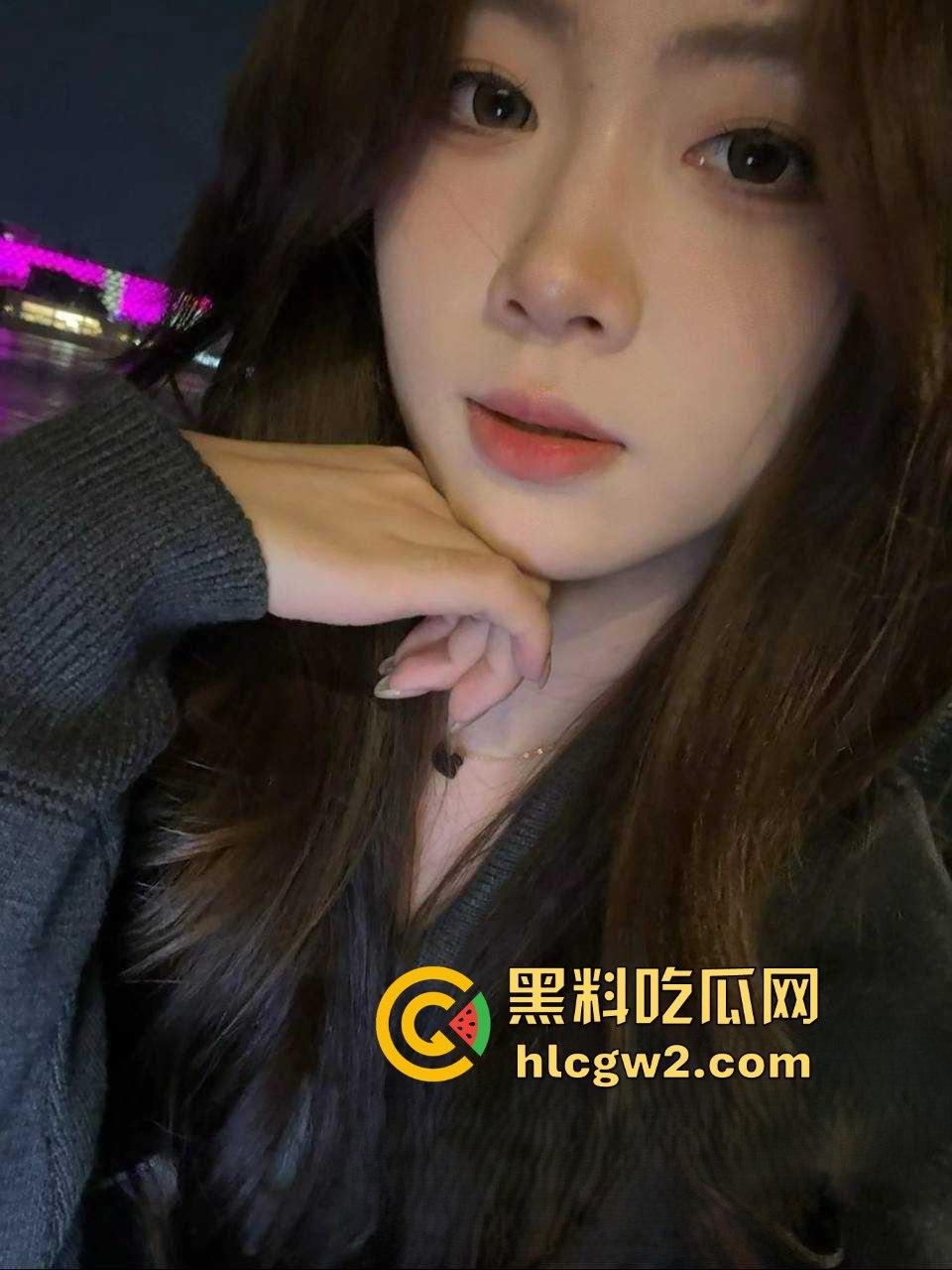 厦门永劫网瘾少女『方若瑶』被爆！骚得无药可救 全网最粉粉嫩鲍鱼被无套乱操，舔鸡巴舔到满脸精液！-7