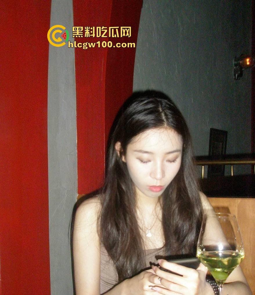 武汉反差女友【高子希】性爱视频流出，高冷御姐秒变风骚母狗，粉嫩小穴被狠狠的征服！-6