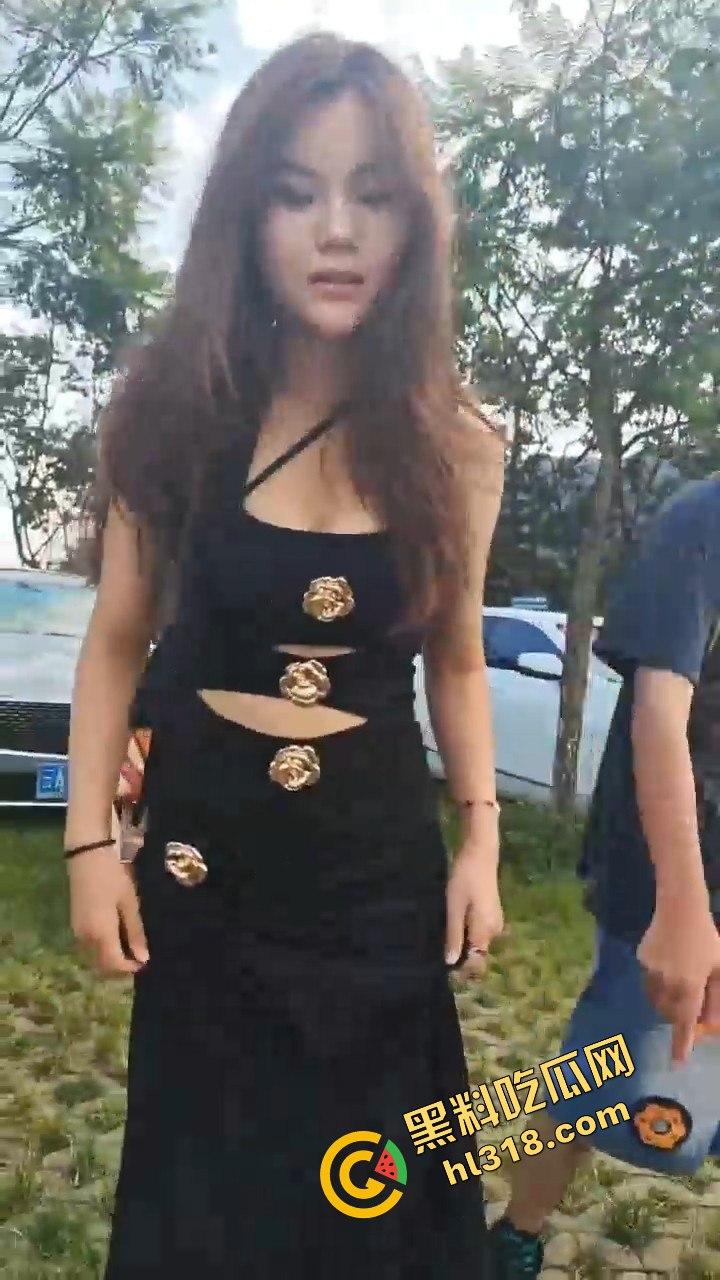 凯迪拉克聚会开到野外，把全会所女人都包了，足浴热舞酒水不断，真有你的凯之星！奢靡盛宴谁能比？-1