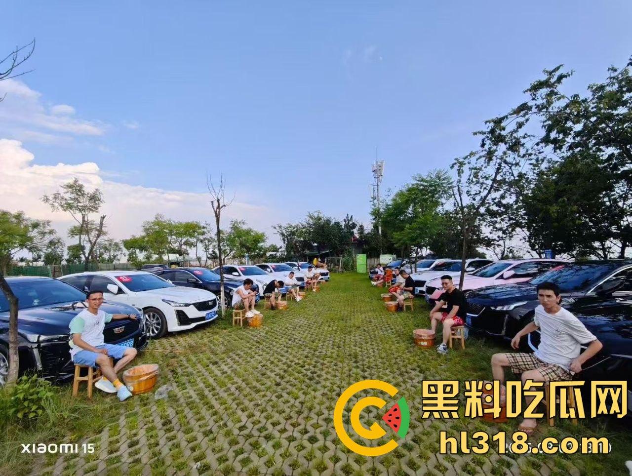 凯迪拉克聚会开到野外，把全会所女人都包了，足浴热舞酒水不断，真有你的凯之星！奢靡盛宴谁能比？-9