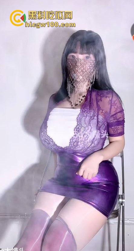 回馈瓜友！快手巨乳网红【36G大馒头】收费福利流出， 极品身材丰乳肥臀全裸，这胸像假的一样。-6