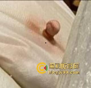 高手在民间！牛人自制毛巾纸人娃娃，硅胶保安娃娃眼珠子都吓掉了，兄弟你能不能整点阳间的玩意儿？-2