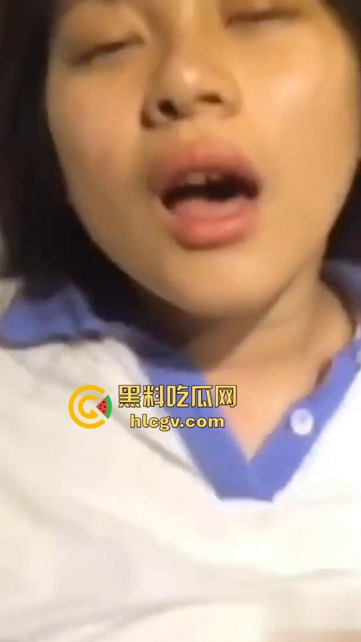 高中生校服约炮成新潮?放学后酒店开房玩无套颜射吞精,年轻一代的会玩超出想象!-1