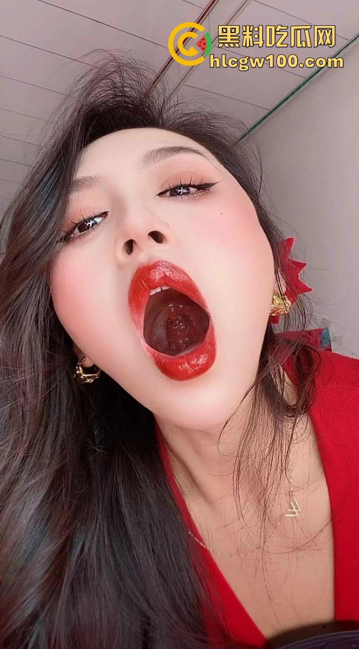 2024黑料吃瓜送福!毒龙献礼陪你迎蛇年,祝你夜夜当新郎事业爱情双丰收,蛇年好运长似龙,吃瓜永远在C位!-3