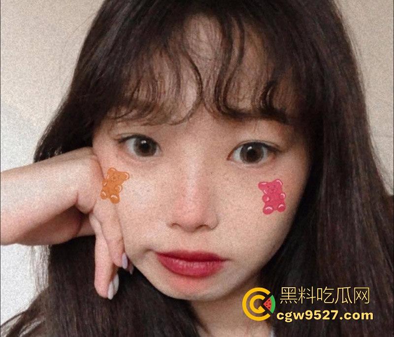 哈尔滨工业大学【张语莹】 私密视频遭前男友泄露,巨乳极品身材赤裸展现,双手揉捏乳浪翻滚,令人难以自持!-4