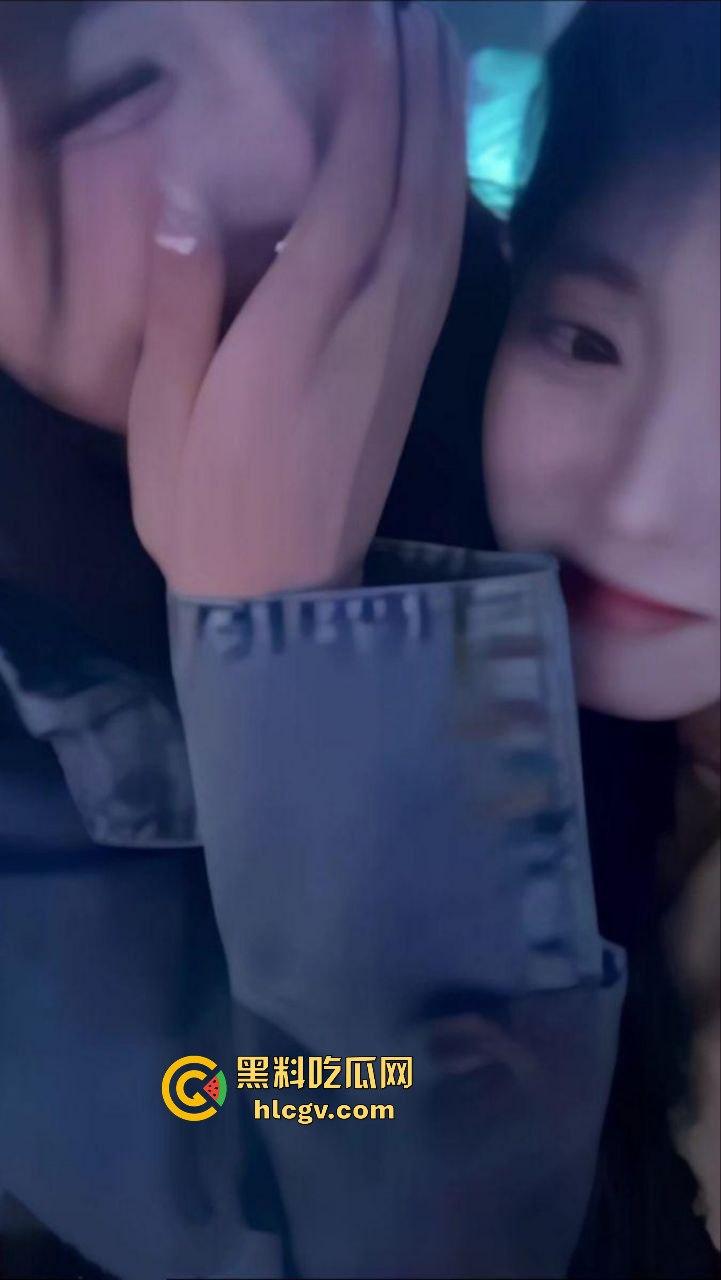 瓜友投稿火锅聚会女友闺蜜喝断片,趁机无套直入粉嫩鲍鱼!极品闺蜜醉酒后被玩弄一夜疯狂内射!-3