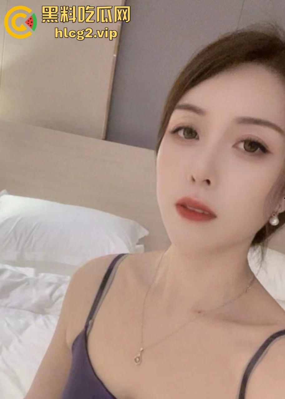 40岁也不服老！快手丝丝翘臀诱惑骚人妻身材太顶了，大哥无套狂操！-6