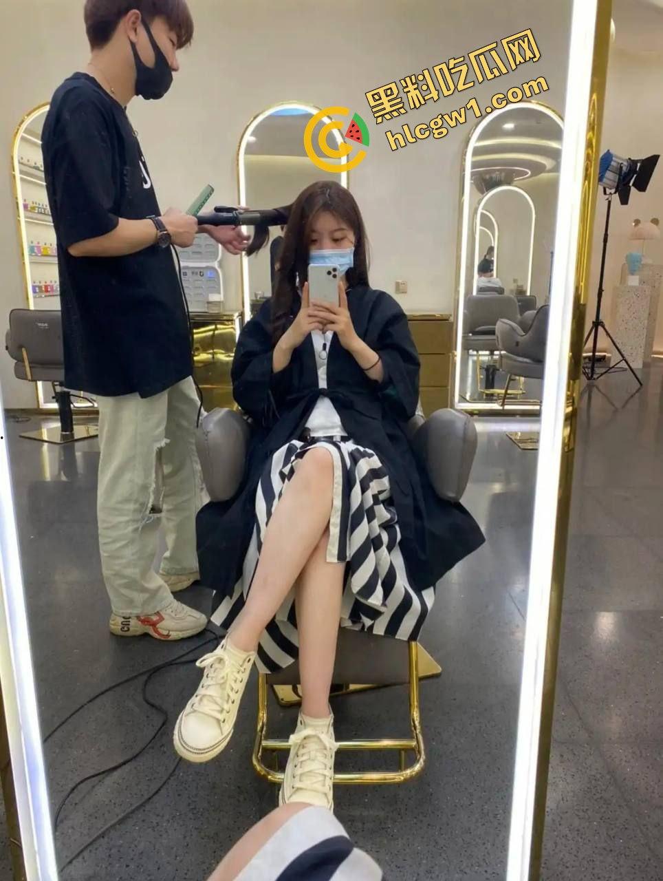 抖音带货小网红骚鸡『一只杨蹄』修长筷子腿甜妹 金链大哥花式后入！独家曝光流出！-5