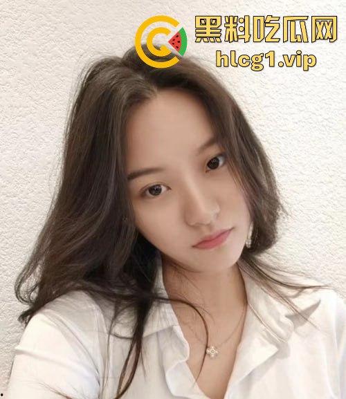 家庭监控曝光通奸门!男子带火辣小姨子偷欢,妻子外出竟全程录下!-1