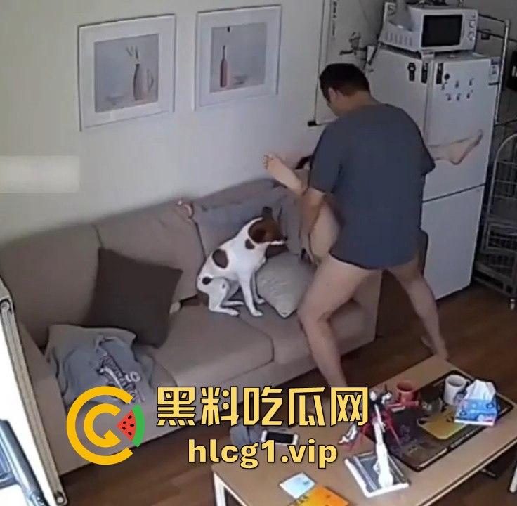 家庭监控曝光通奸门!男子带火辣小姨子偷欢,妻子外出竟全程录下!-5