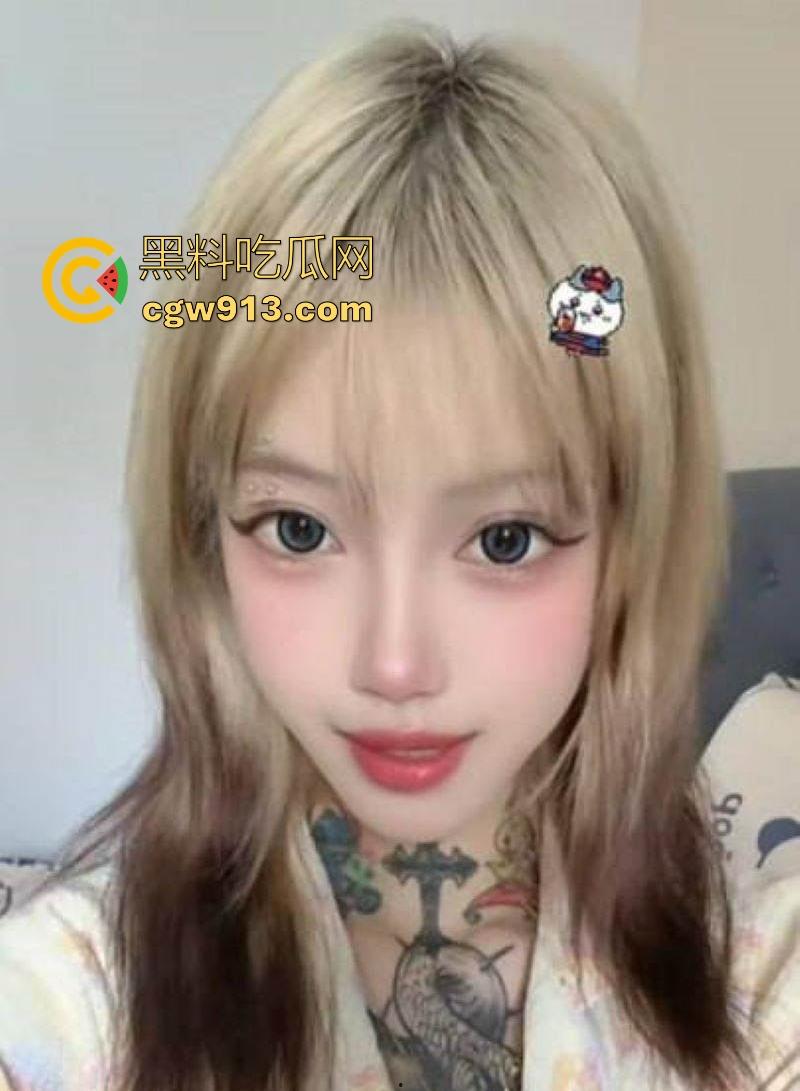 极品性感少女【胡美玲】性爱视频泄漏，超级嫩妹被男友按头深喉口爆，滴蜡调教后猛烈后入，极其淫荡！-2