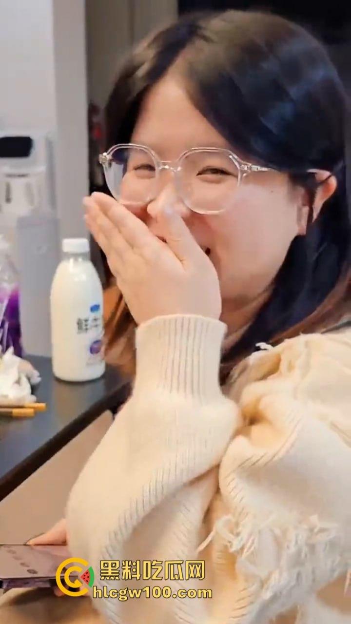 吹大了!黄子韬送车造假狂掉粉 百万豪车缩水变宝骏 还只能开5年-32