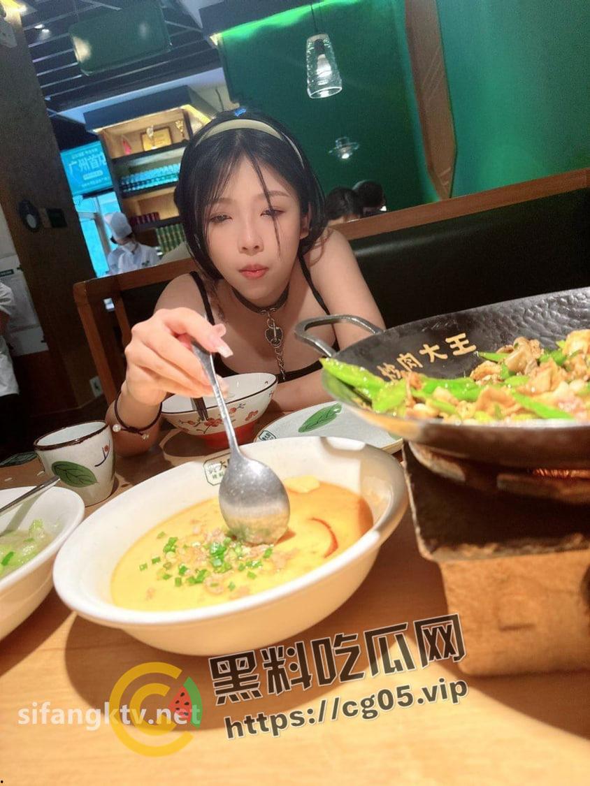 大学生外卖媛【李婷】被包皮阳痿变态金主户外调教 露出 喝尿 扇耳光 打的遍体鳞伤 8v合集-2