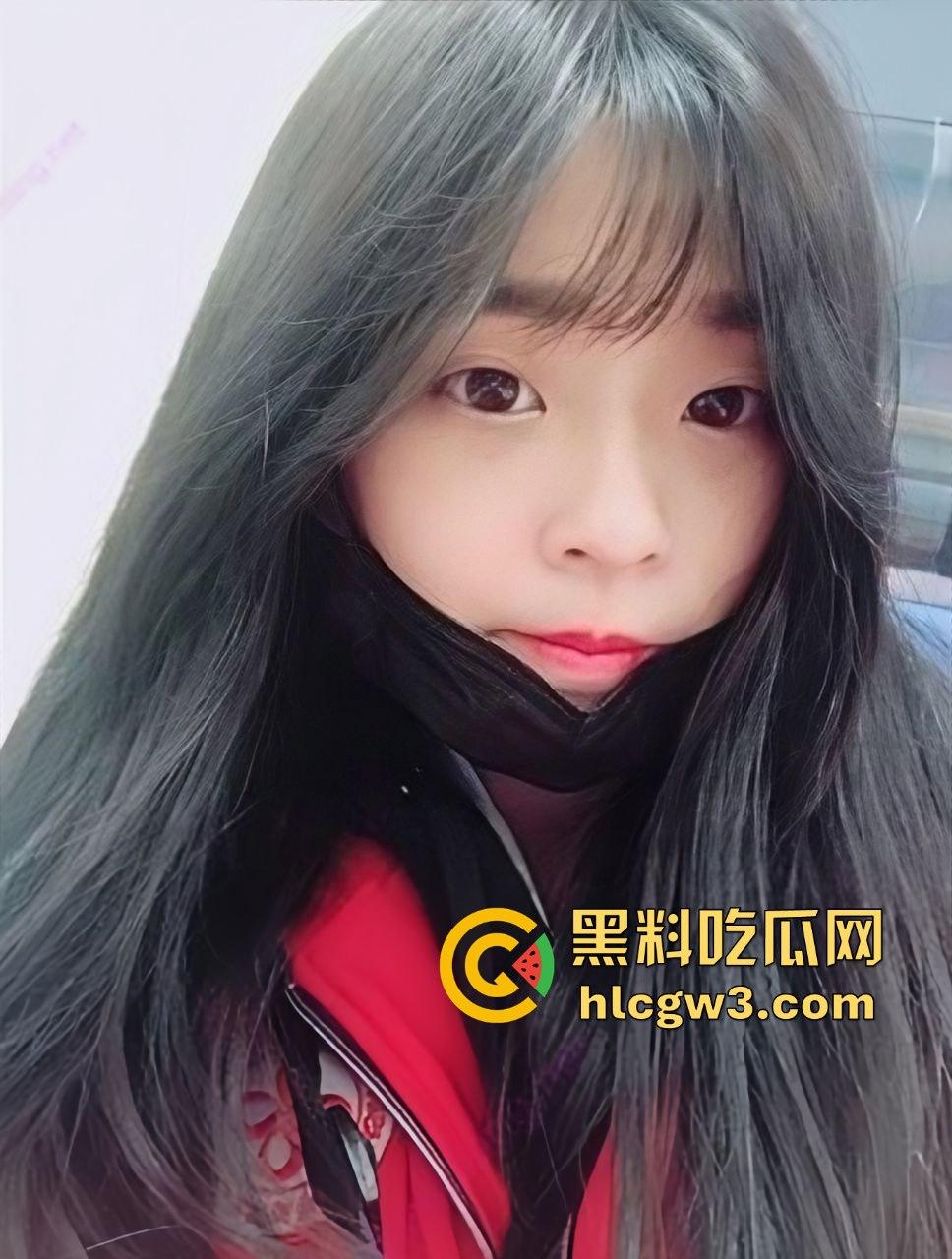 台湾反差学生妹【琳琳】和男友私密照被闺蜜曝光!美颜照骗崩塌,素颜真相丑到不行!-3