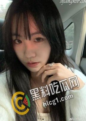 推特反差健身网红 悲哀小狗 高颜值女神自慰福利秀 JK装 豹纹裙白丝袜 诱惑满满!-4