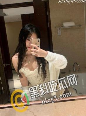 推特反差健身网红 悲哀小狗 高颜值女神自慰福利秀 JK装 豹纹裙白丝袜 诱惑满满!-7