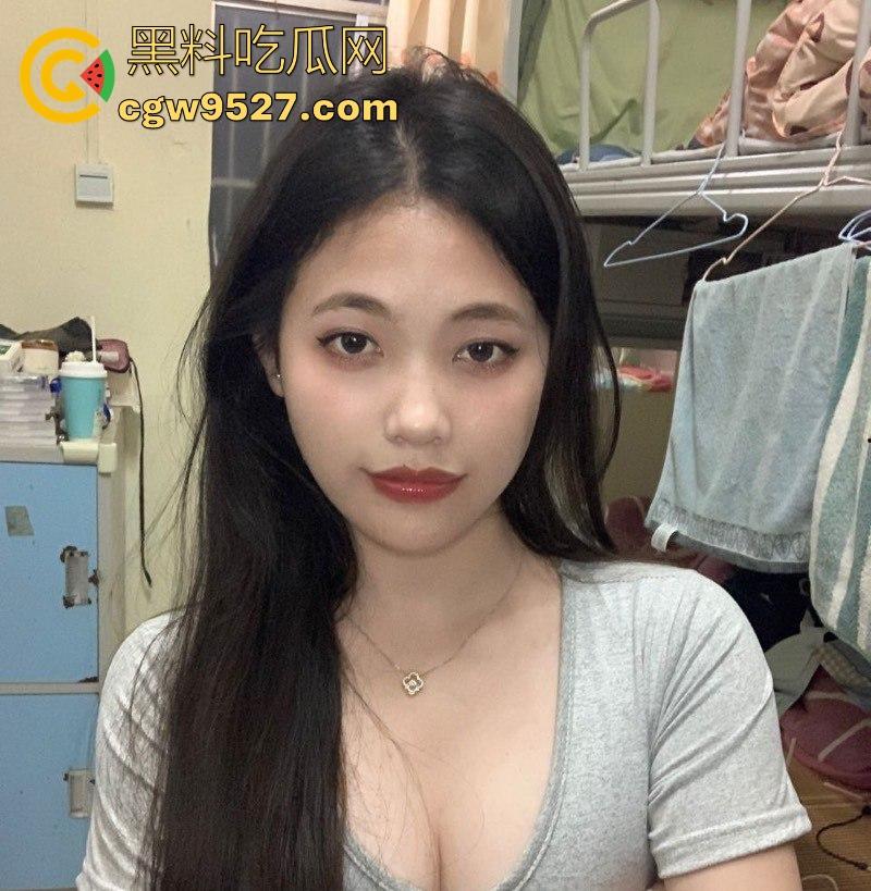 顶级身材学生妹和男友做爱曝光,反差婊被男友玩弄插逼,后入猛操翘臀骚穴,无套内射爽到起飞!-1