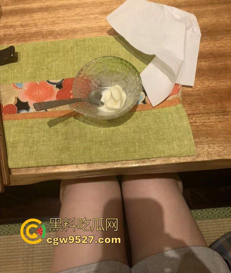 顶级身材学生妹和男友做爱曝光,反差婊被男友玩弄插逼,后入猛操翘臀骚穴,无套内射爽到起飞!-8