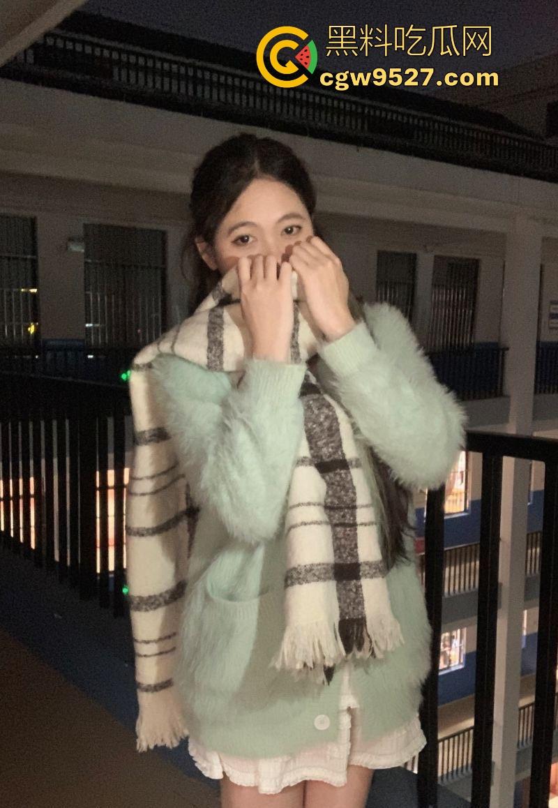 顶级身材学生妹和男友做爱曝光,反差婊被男友玩弄插逼,后入猛操翘臀骚穴,无套内射爽到起飞!-10