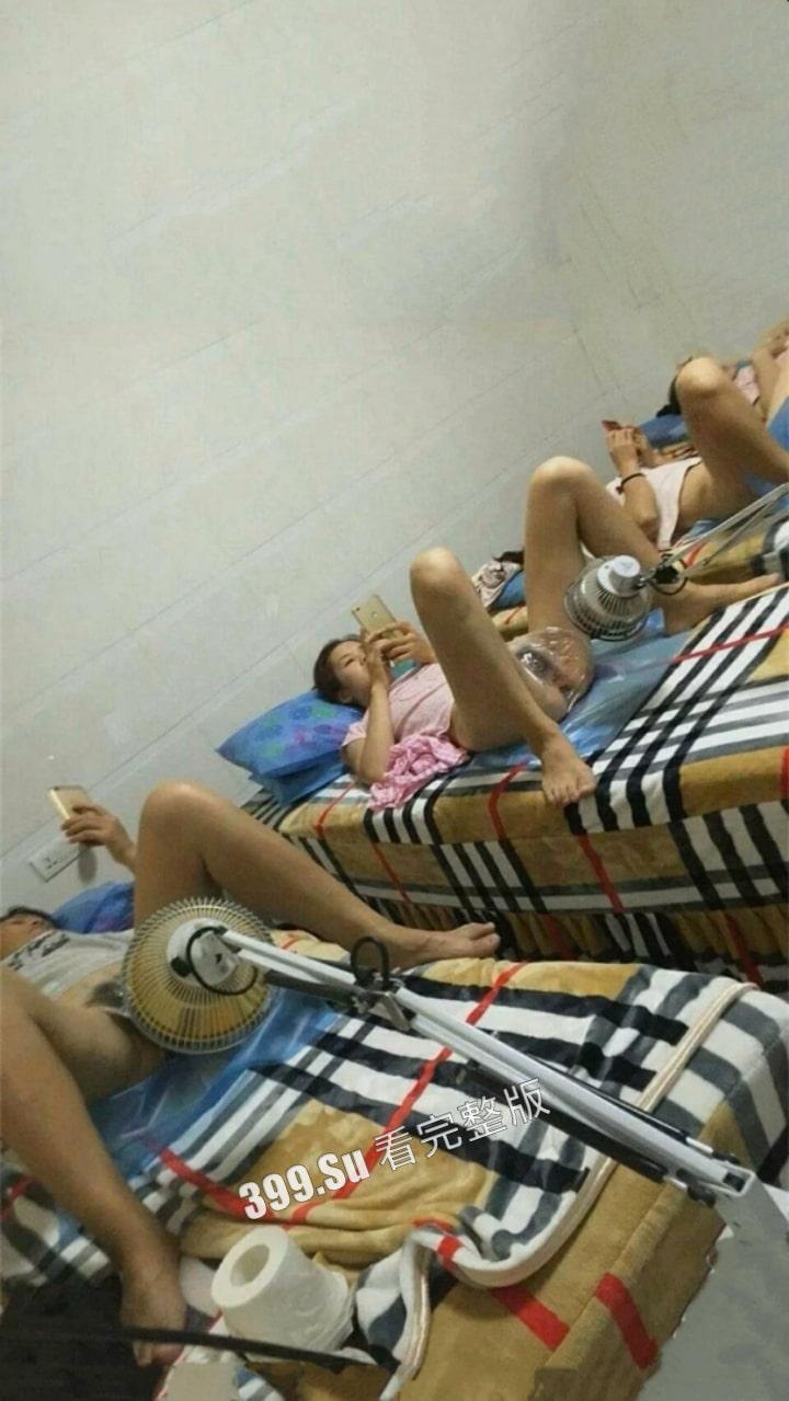 美容师偷拍做阴部护理的少妇 人工护理完再进行阴部烤电 这和男生去推油的手法不是一样嘛-7