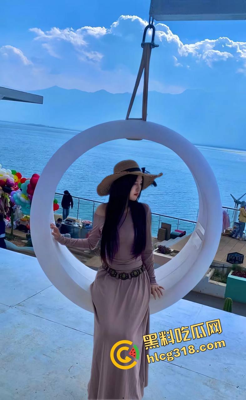 这才叫大师,佛山老技师现场上课,莞式手法一出全程带性张力男顾客秒缴械,这套操作谁顶得住?-2