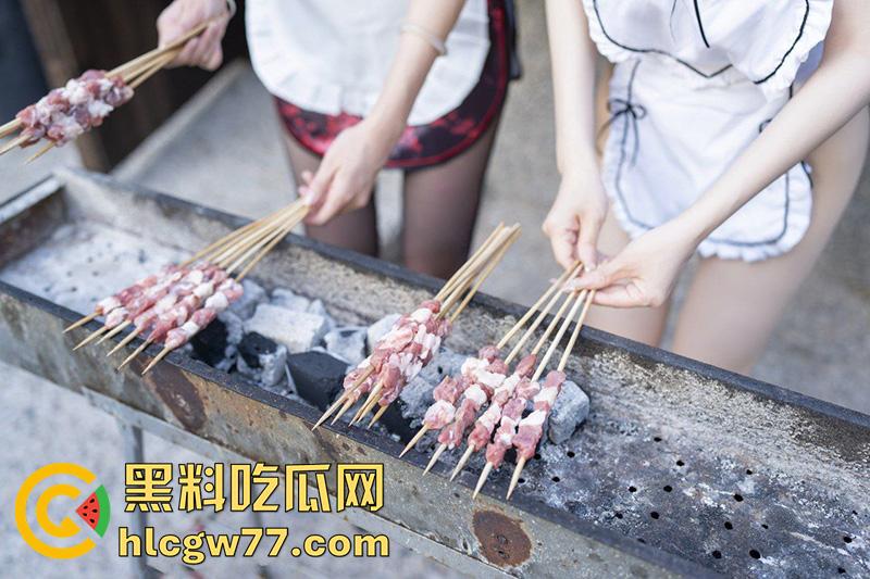 顶级尤物姐妹花,秀人网女神潘娇娇和甜妮,化身美厨娘互舔摩擦,和摄影师3p边操边舔轮流榨精!-7