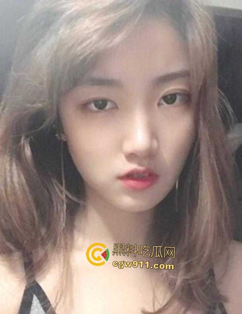 北大材女【赵一曼】宿舍约炮,清纯校花变口交女王,露脸深喉吞精,猛男后入狂抽翘臀!-1