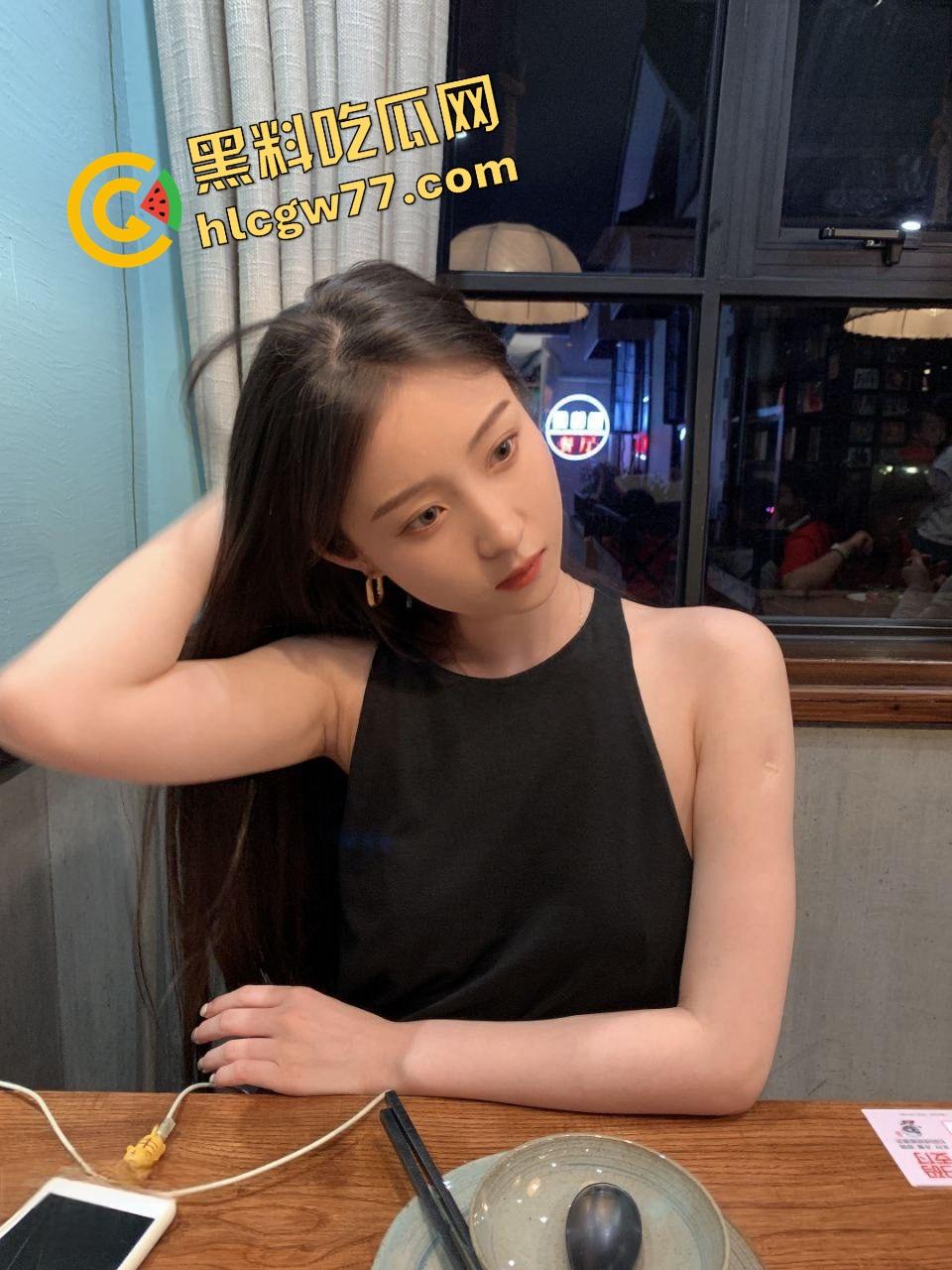 温州舞蹈老师『赵媛媛』白月光脸蛋,骚到撅屁股掰穴露粉肉,被金主当车震狗操翻!-6